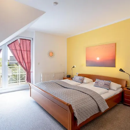 Ahornweg 5-7,tu Hus Apartamento *