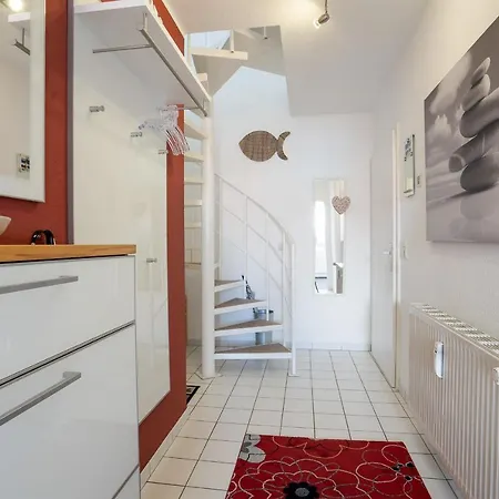 Ahornweg 5-7,tu Hus * Kellenhusen